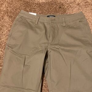 BANANA REPUBLIC. Women’s Slim Ankle Chino Pants. Size 10. Raw Hem. Pockets. NWT